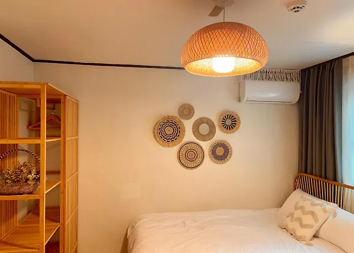 아파트 Piristay Boasting A Healing Space In The Center And A Unique Feeling Of Vacation Spot