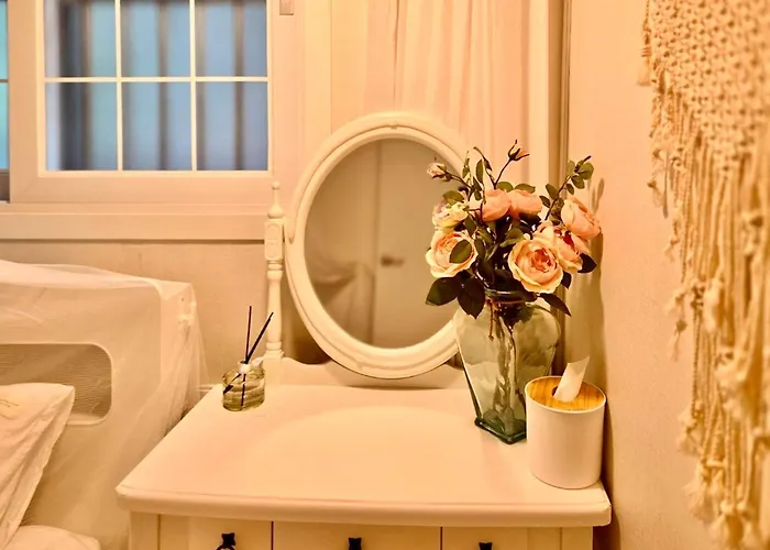 아파트 Piristay Boasting A Healing Space In The Center And A Unique Feeling Of Vacation Spot